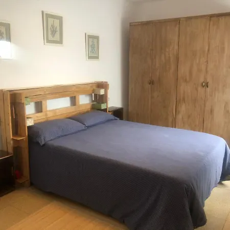 : Maison De A 100m De La Holiday home
